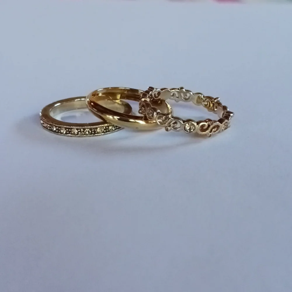 Stack Ring Set. Gold. Size 7 - Picture 1 of 2